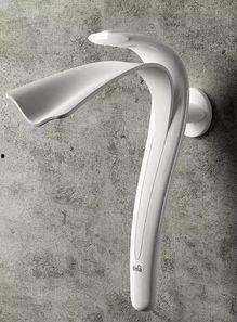 娱乐吃瓜君水龙头飞天,揭秘水龙头飞天的神奇事件